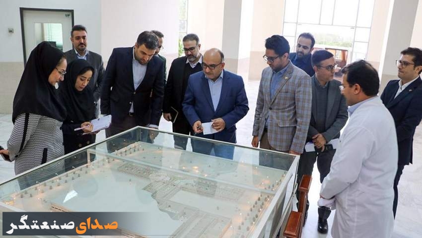 تاکید دکتر عطار در بازدید از فارابی؛سرعت و کیفیت افتتاح پروژه داروهای خاص