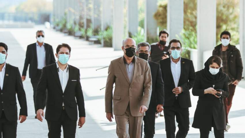 معاون وزیر جهادکشاورزی از نمایشگاه آی فارم بازدید کرد