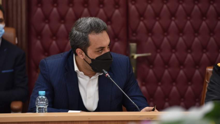 برخی بخشنامه‌های بانک مرکزی ترمز صادرات را کشیده است/ صادرات اسیر تصمیمات خلق الساعه و غیر کارشناسی است