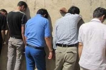 سارقان دریچه فاضلاب شهرک صنعتی اشتهارد با ۱۰۷ فقره سرقت بازداشت شدند