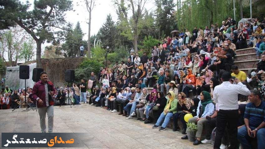 15 هزار نفر از نخستین روز بازگشایی باغ لاله‌های کرج بازدید کردند