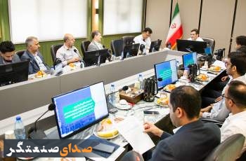 بازدید هیأت عالی‌رتبه شرکت ملی صنایع پتروشیمی از دستاوردهای فناورانه پتروشیمی نوری