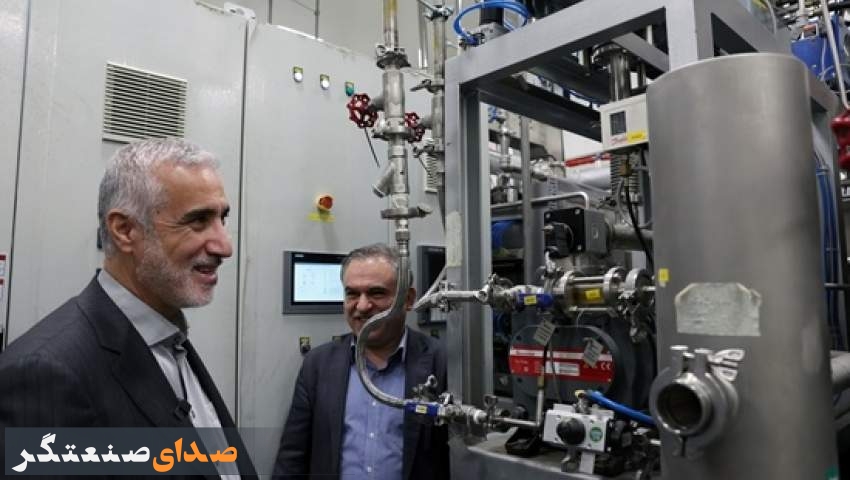 بازدید رییس سازمان غذا و دارو از پیشرفت یک صنعت حیاتی رادیوداروهای ایرانی بازدید رییس سازمان غذا و دارو از پیشرفت یک صنعت حیاتی رادیوداروهای ایرانی