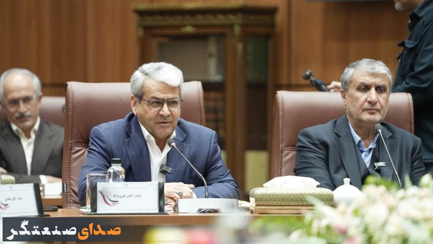 حرکت صنعت هسته‌ای بر روی ریل پیشرفت/ ضرورت تغییر تصویر ذهنی مردم و جامعه به صنعت هسته‌ای